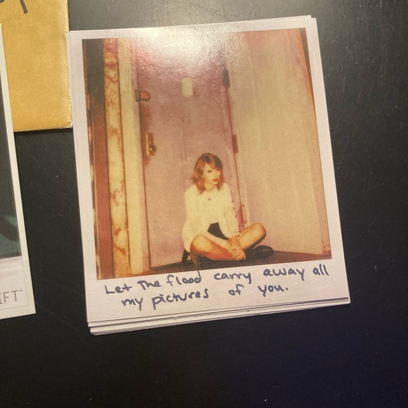 Taylor Swift 1989 photos! - Picture 3 of 11